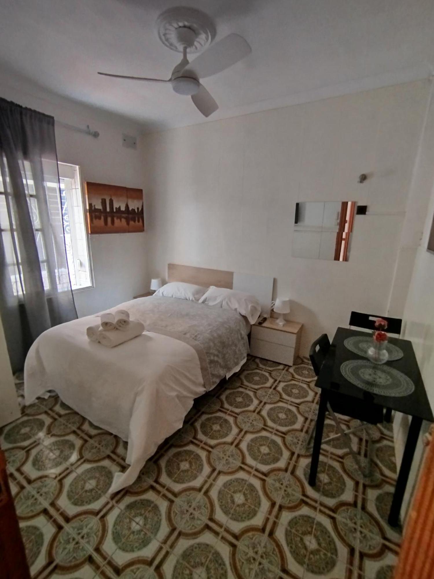 Malaga Center Rooms Exterior photo